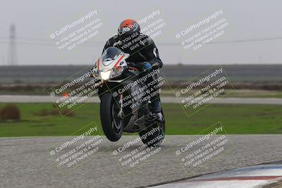 media/Nov-30-2025-TrackDaz (Sun) [[d8b22663df]]/A Group/Session 4 (Wheelie Bump)/